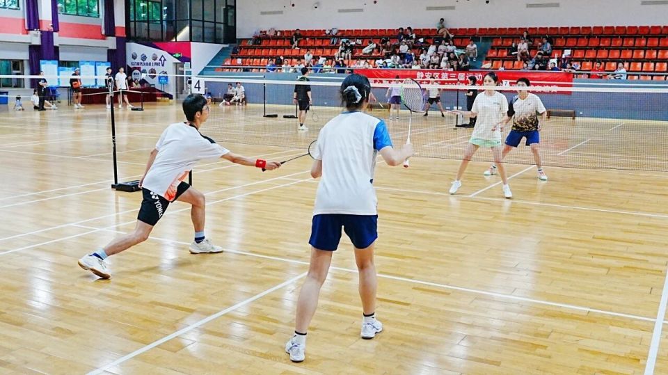 卫材, 余名运动员 卫材, 余名运动员