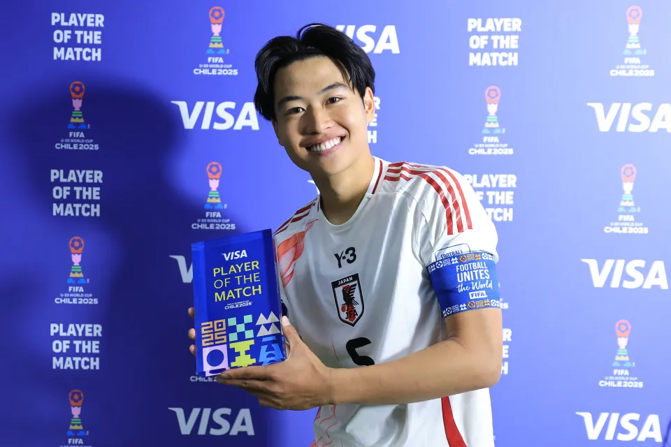 部与克洛普, 他们中至少 部与克洛普, 他们中至少